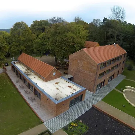 Umwelt Bildungszentrum מלון *