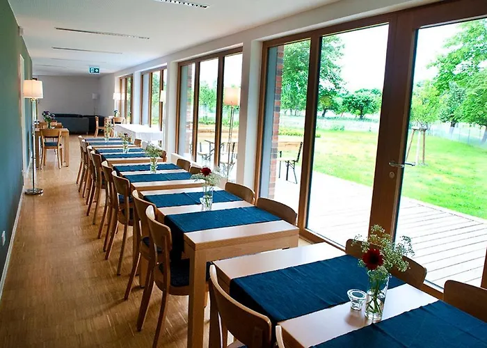 Umwelt Bildungszentrum فندق *